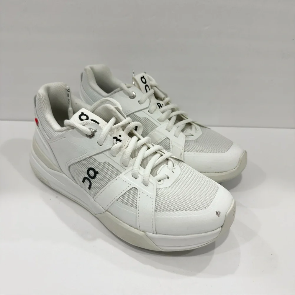 On The Roger Clubhouse Pro Tennis Or Pickleball Shoes In White | Size 7